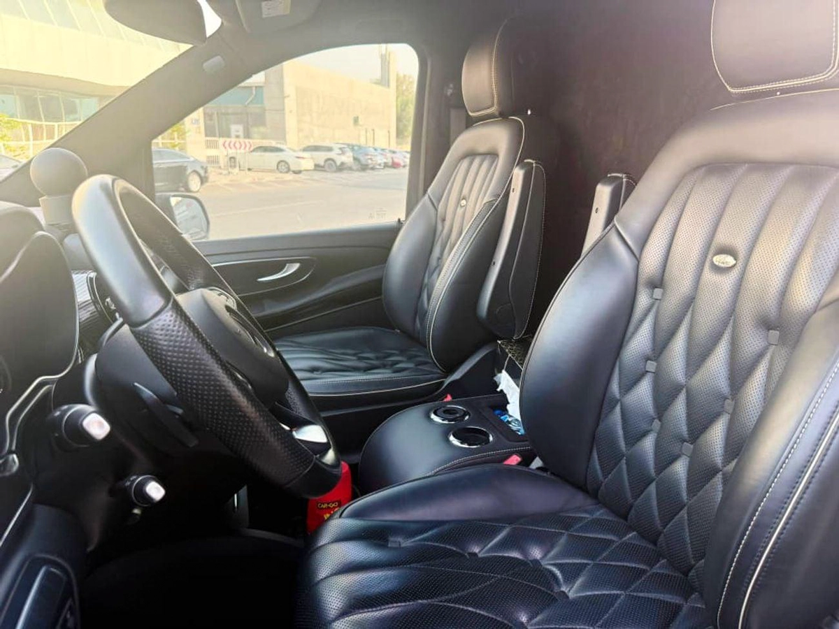 Mercedes Benz V 250 AVANTGARDE/E-7-0