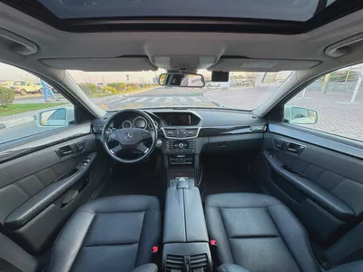 Pristine Mercedes-Benz E 350 - 2010 - Japanese Specs-12