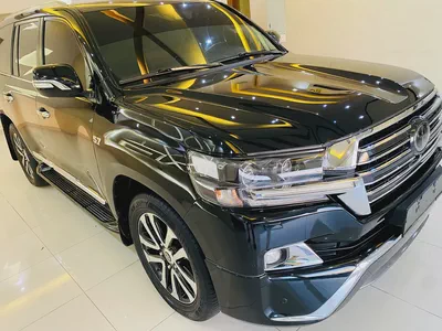 Toyota Land Cruiser VXR 2018 | GCC Specs | V8 5.7L | Full Service History-5