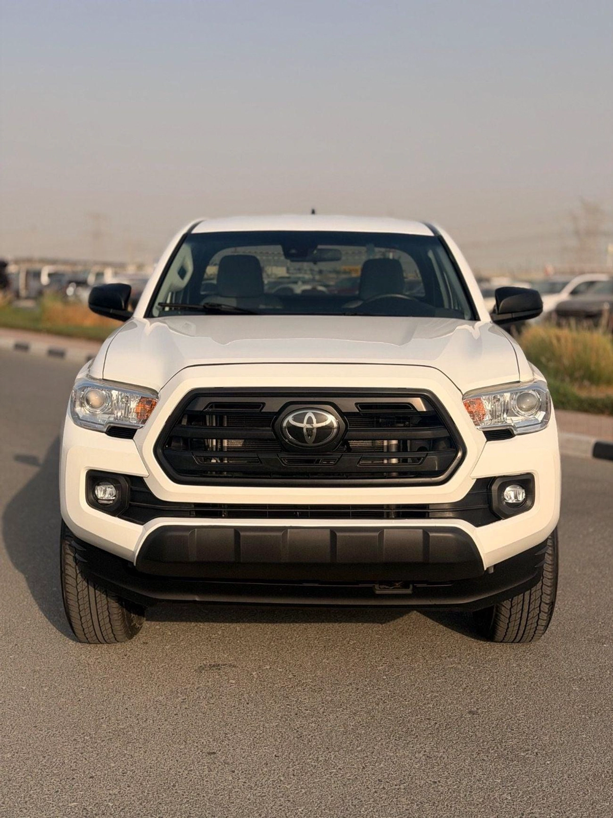 Toyota Tacoma SR5 (NON GCC) Tacoma SR-1-1