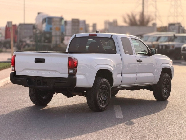 Toyota Tacoma SR5 (NON GCC) Tacoma SR