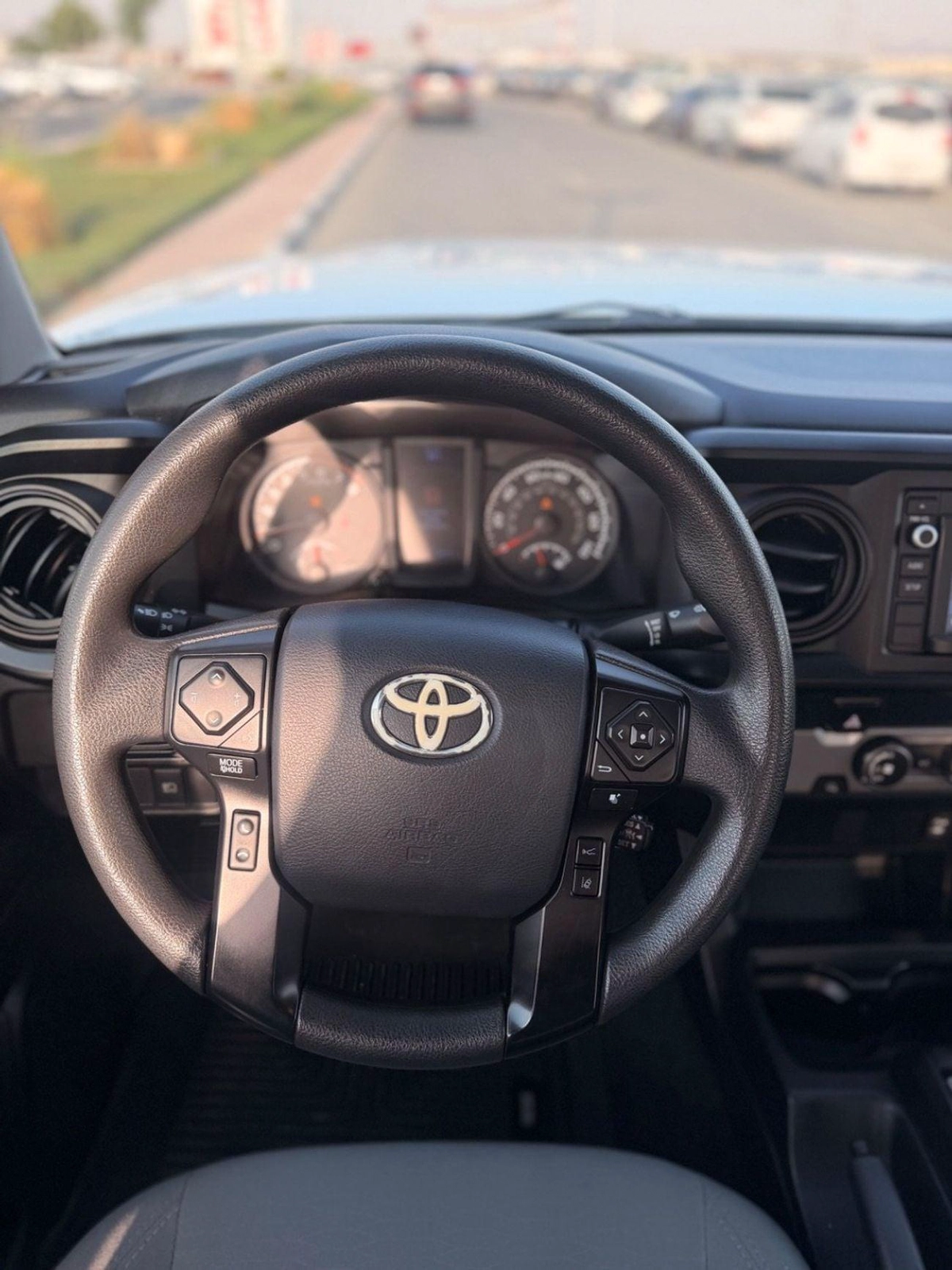 Toyota Tacoma SR5 (NON GCC) Tacoma SR-8-8