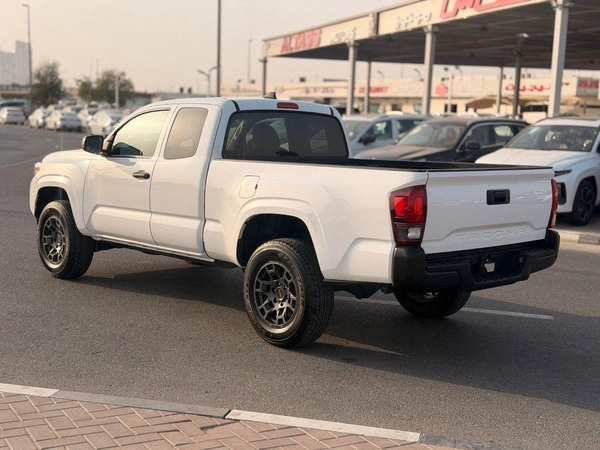 Toyota Tacoma SR5 (NON GCC) Tacoma SR