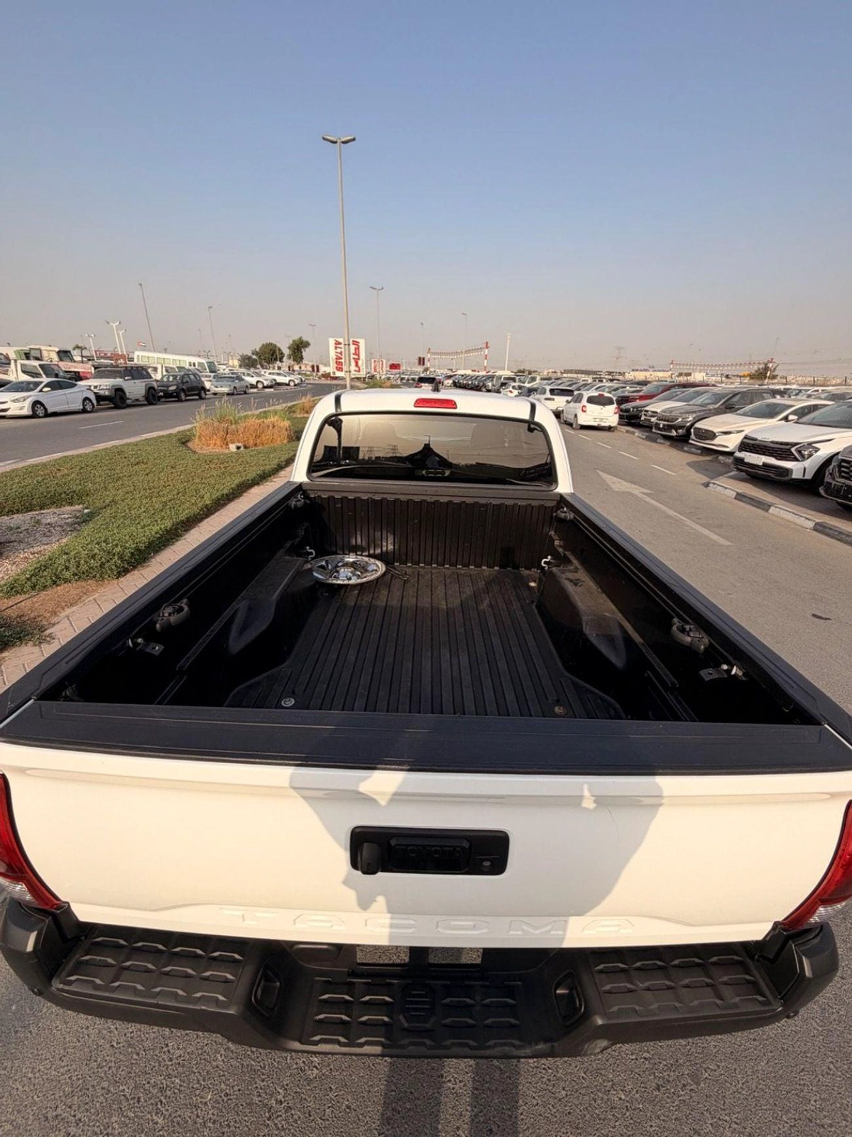 Toyota Tacoma SR5 (NON GCC) Tacoma SR-18-18