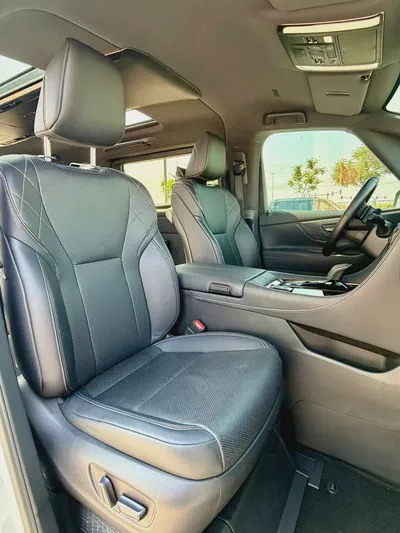 Toyota Alphard 2023 Executive Lounge Luxury MPV-12