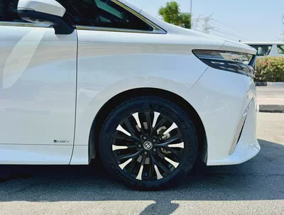 Toyota Alphard 2023 Executive Lounge Luxury MPV-7