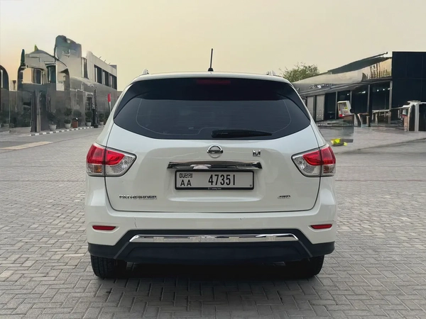 Nissan Pathfinder Platinum 2016 GCC Specs