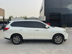 Nissan Pathfinder Platinum 2016 GCC Specs