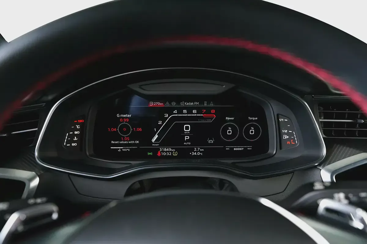 Audi RS7-Carbon Fiber Package-Audi Ceramic Braking System-Red Calipers-Premium Leather Interior-17-17