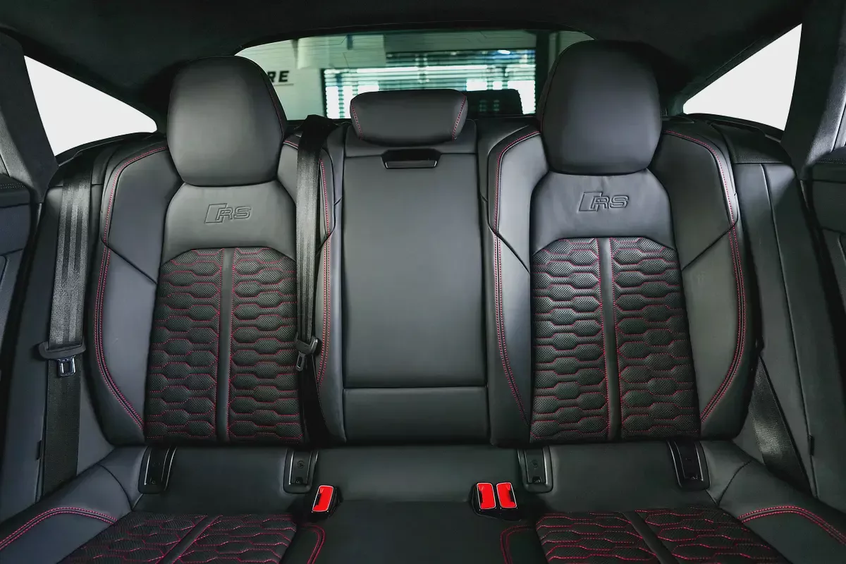 Audi RS7-Carbon Fiber Package-Audi Ceramic Braking System-Red Calipers-Premium Leather Interior-19-19