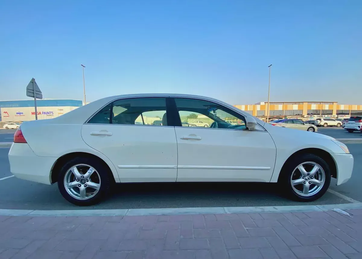 2007 HONDA ACCORD 2.4 || VERY WELL MAINTAINED || GCC  || SINGLE OWNER || ACCIDENT FREE-3-3
