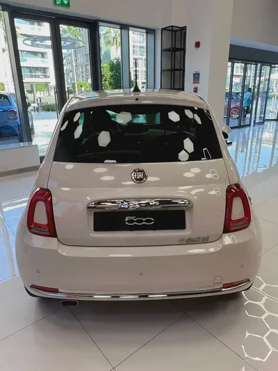Fiat 500 Dolce Vita Hatchback 1.4L																				2024 Gelato White Fiat 500-5