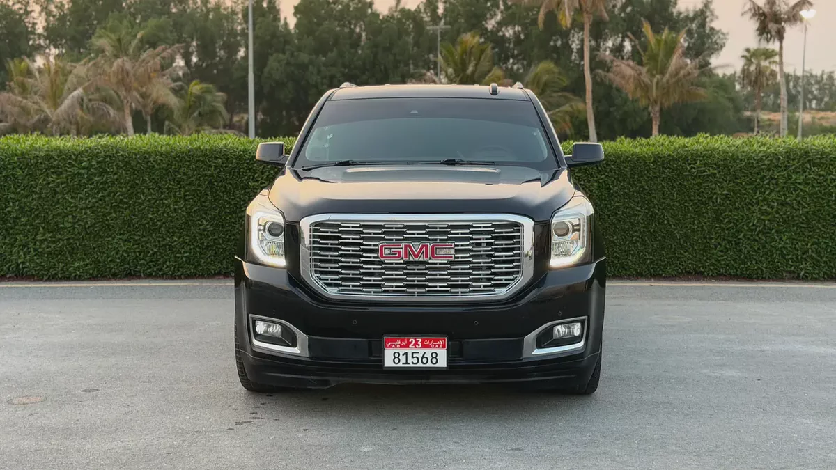 GMC Yukon Denali 2015 GCC Specs in Excellent Condition-2-2