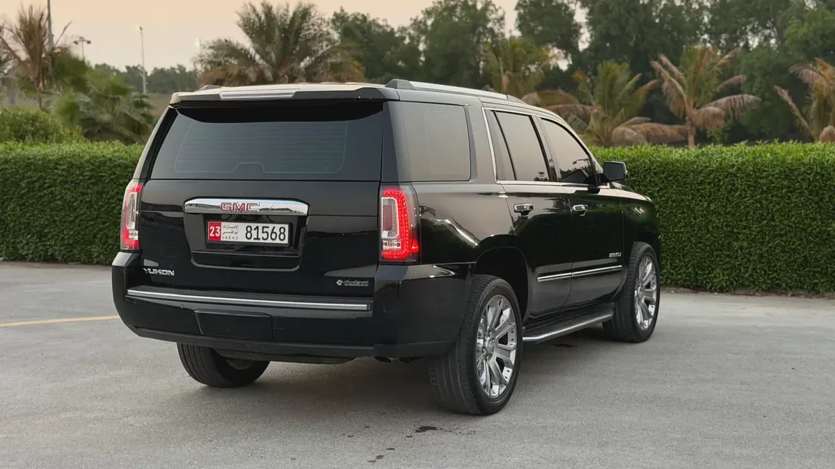 GMC Yukon Denali 2015 GCC Specs in Excellent Condition-4-4