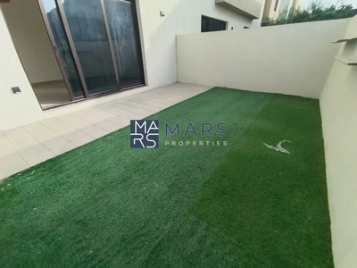 Luxurious 3 bedroom villa available for rent in nasma residence-22