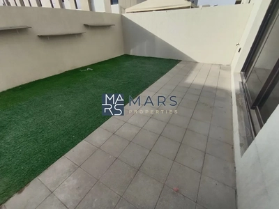 Luxurious 3 bedroom villa available for rent in nasma residence-2