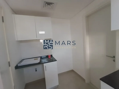 Luxurious 3 bedroom villa available for rent in nasma residence-7