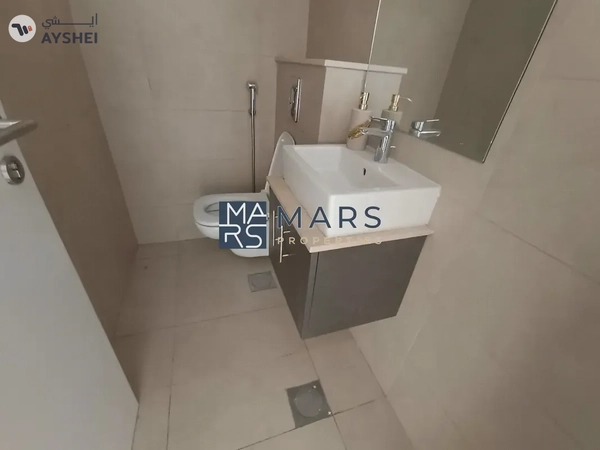 Luxurious 3 bedroom villa available for rent in nasma residence