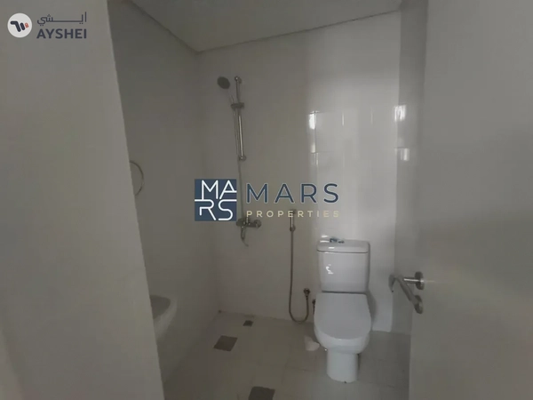 Luxurious 3 bedroom villa available for rent in nasma residence