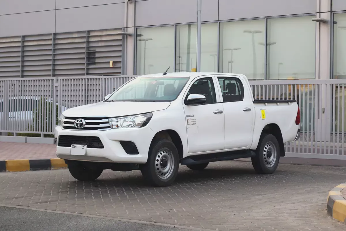 Toyota Hilux Double Cab 4x4 Petrol | 2021 GCC Specs