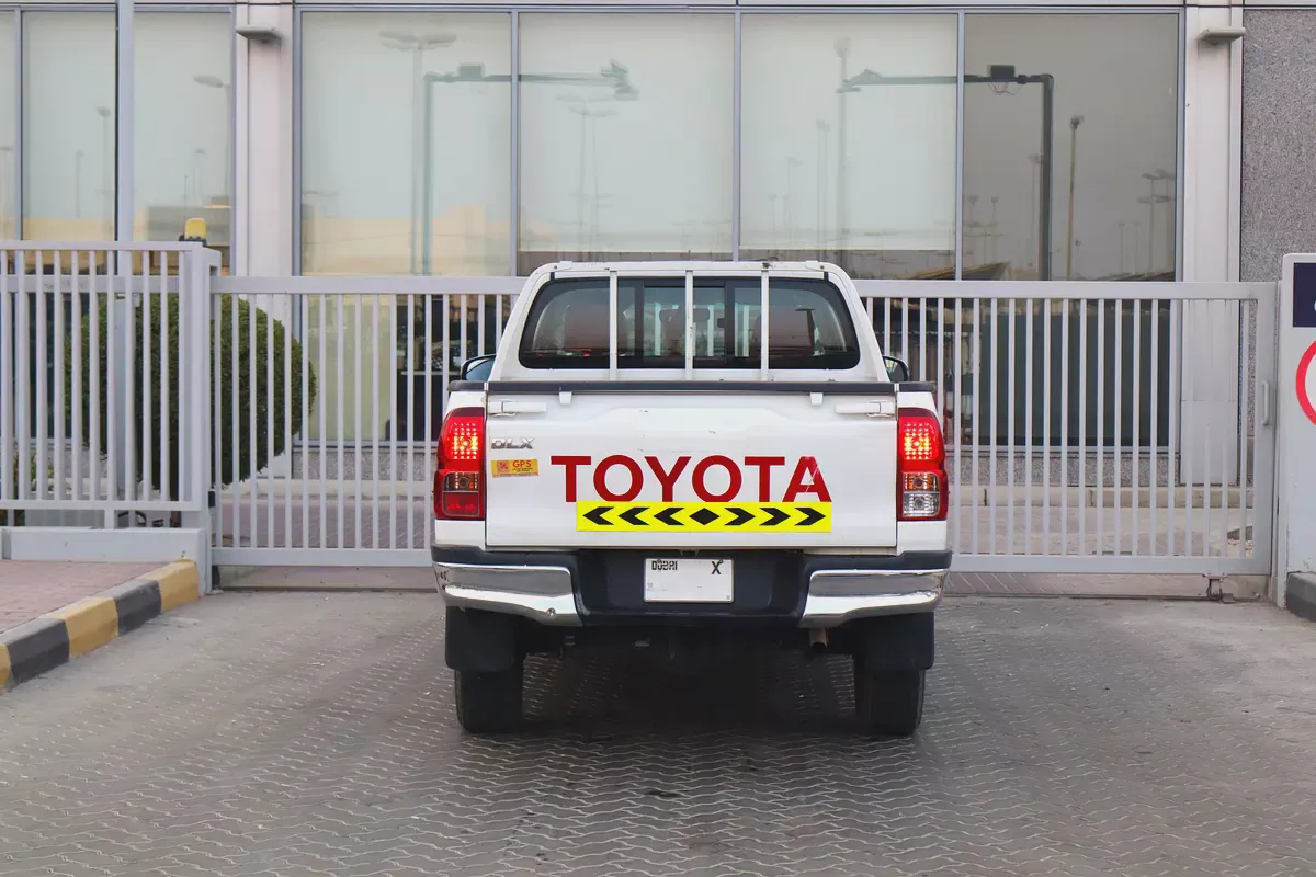 Toyota Hilux Double Cab 4x4 Petrol | 2021 GCC Specs-6-6