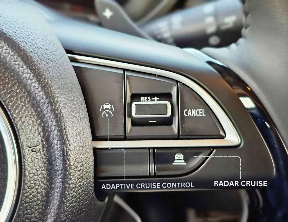 Suzuki Swift GLX SUZUKI SWIFT GLX HYBRID || RADAR PETROL AT 1.2L V4 (CODE # SWGLXFOH) SILVER 2026-23-0