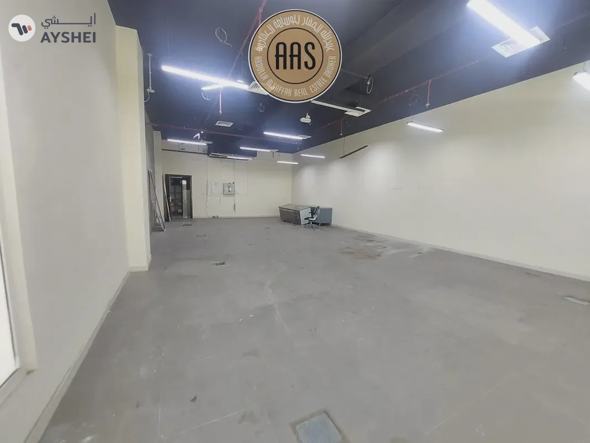 Shop for Rent only 129k 865 sqft with all bills included in dip-4-4