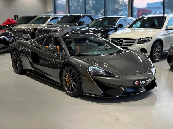 McLaren 570S Spider | 2018 | GCC Specs | Full Option | Low Mileage.