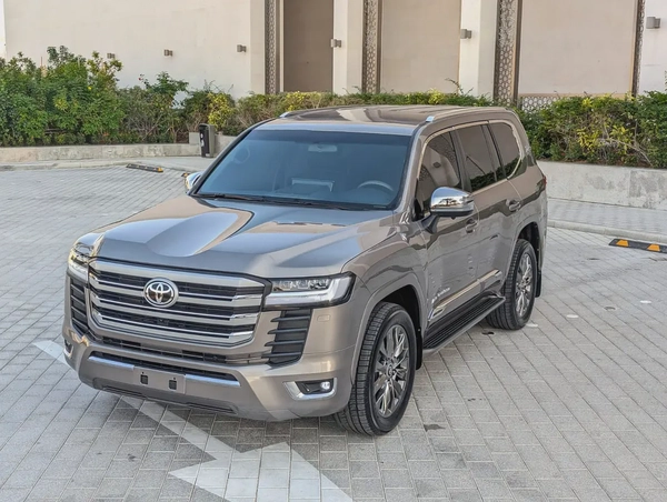 TOYOTA LAND CRUISER 2013 FACELIFTED 2025 WITH INTERIOR AND EXTERIOR GCC V6 4.0L