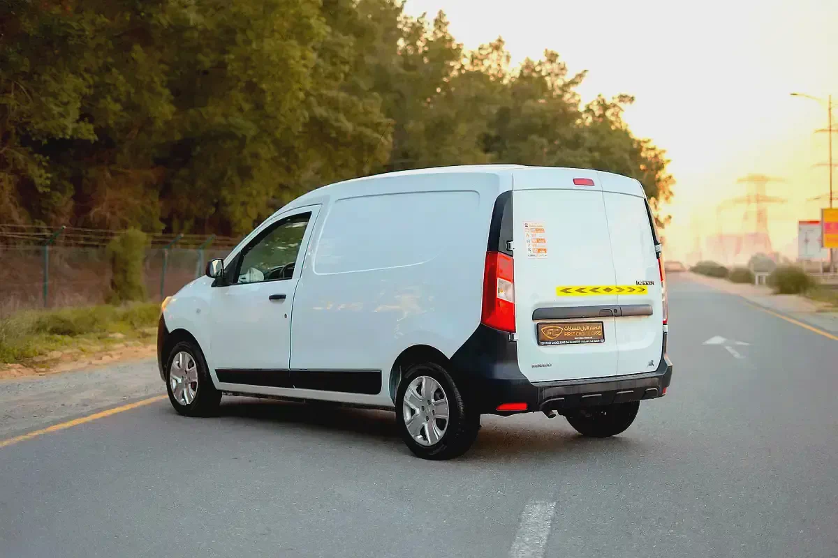 Renault Dokker Delivery Van | GCC Specs | Ref#R32766-3-3