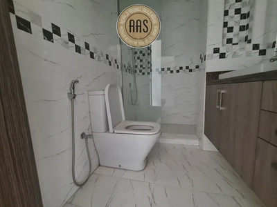 Very Huge Size 1Bhk Close To Park 57k With Full Facilities-10