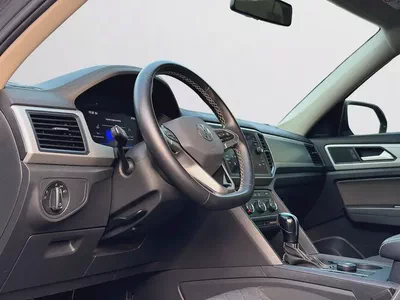 AED 920 P.M | 0% DOWN | VW TERAMONT COMFORTLINE | 7-SEATER | V6 AWD | 2022 GCC-10
