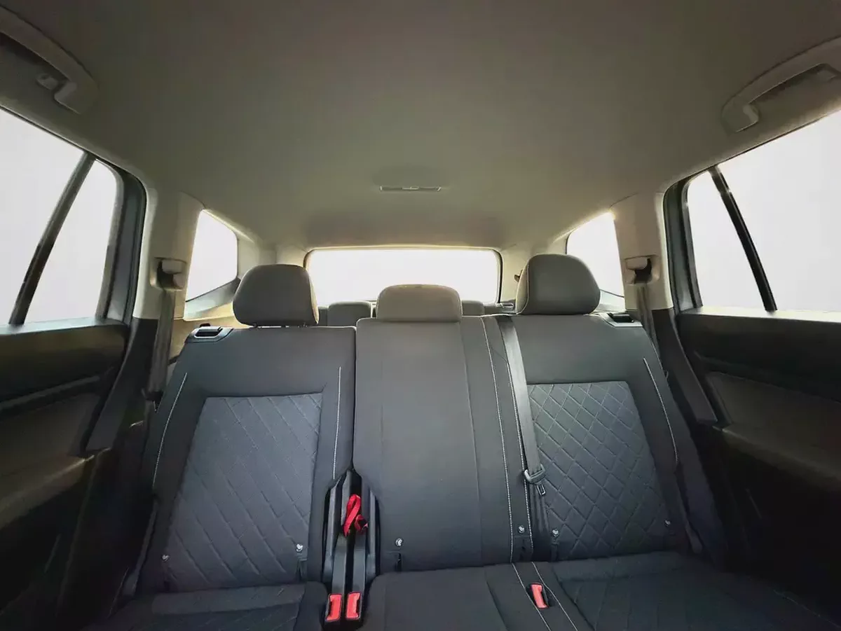 AED 920 P.M | 0% DOWN | VW TERAMONT COMFORTLINE | 7-SEATER | V6 AWD | 2022 GCC-19-19