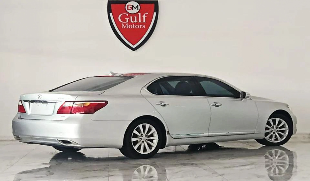 Lexus LS460 4.6L - 8CYL - EXCELLENT CONDITION NO ACCIDENT AMERICAN SPECS CLEAN TITLE-2-2