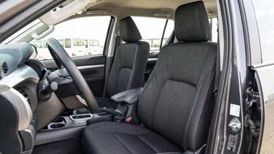 Toyota Hilux SGLX Toyota Hilux Sr5 2.4L Diesel 2024 full option for export only-12