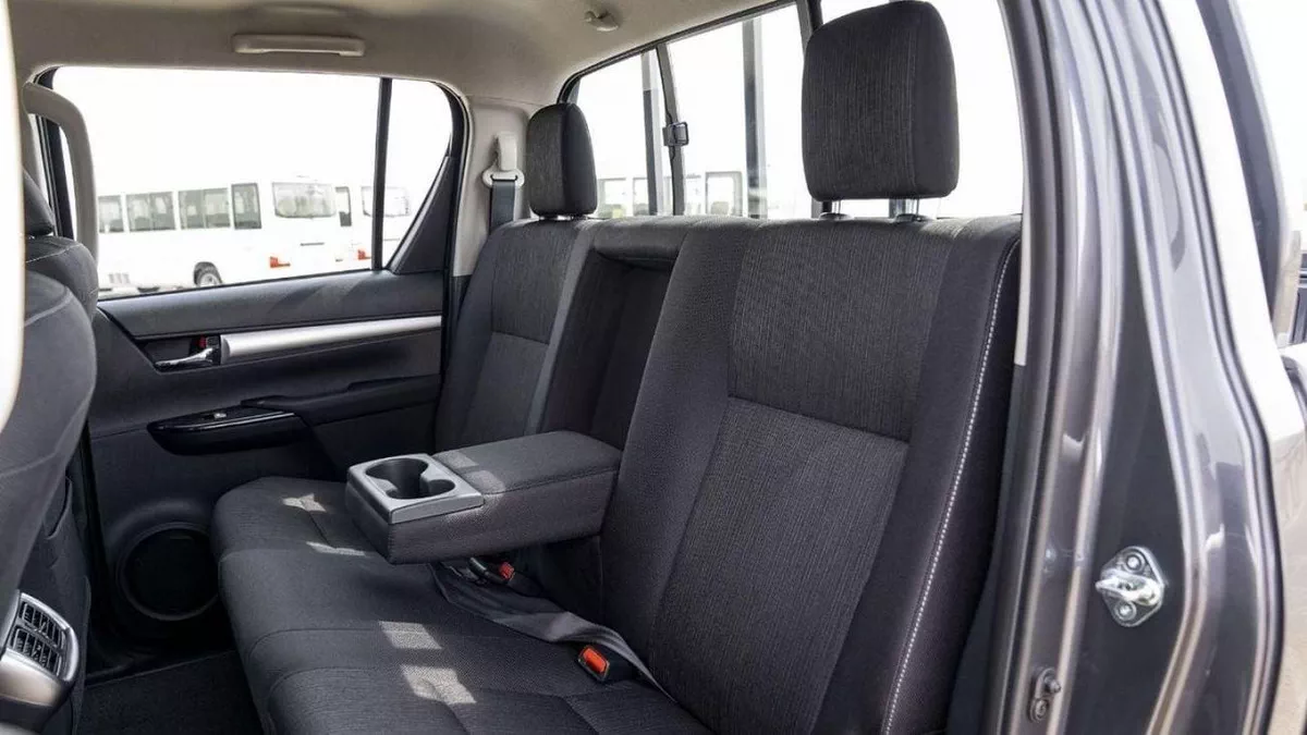 Toyota Hilux SGLX Toyota Hilux Sr5 2.4L Diesel 2024 full option for export only-13-0