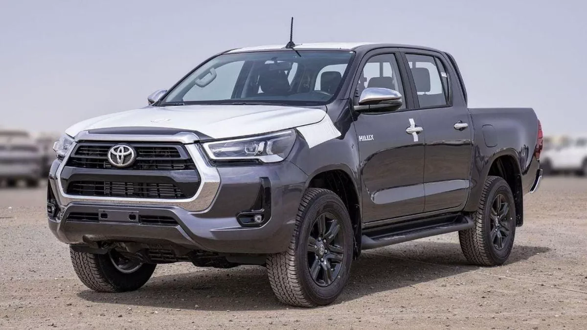 Toyota Hilux SGLX Toyota Hilux Sr5 2.4L Diesel 2024 full option for export only-1-0
