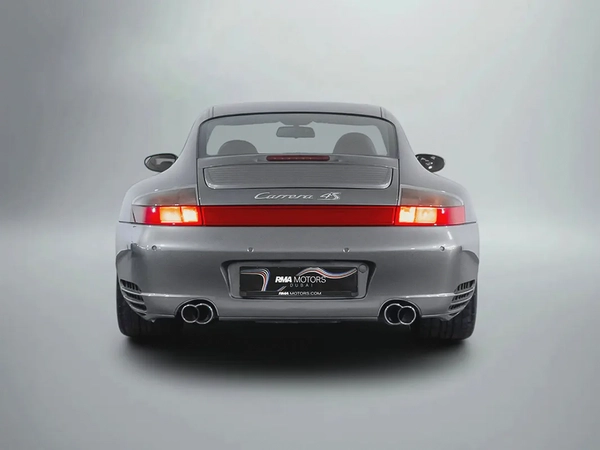 CASH ONLY: 199,000 AED | 2003 Porsche Carrera 996 4s / Manual