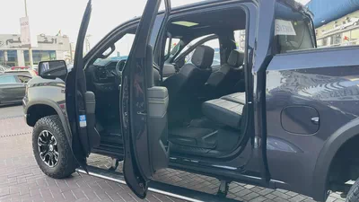 2022 Chevrolet Silverado 1500 ZR2 GCC Specs | Off-Road Ready Under Warranty Service History Company-12