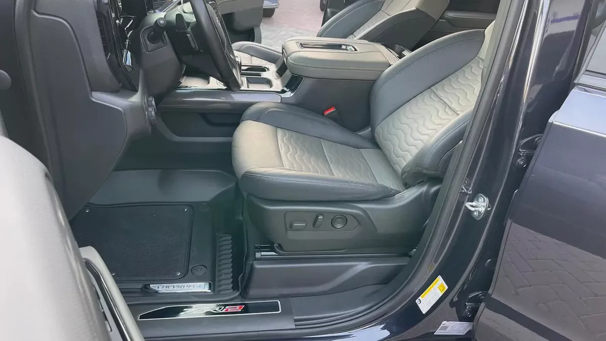 2022 Chevrolet Silverado 1500 ZR2 GCC Specs | Off-Road Ready Under Warranty Service History Company-11-11