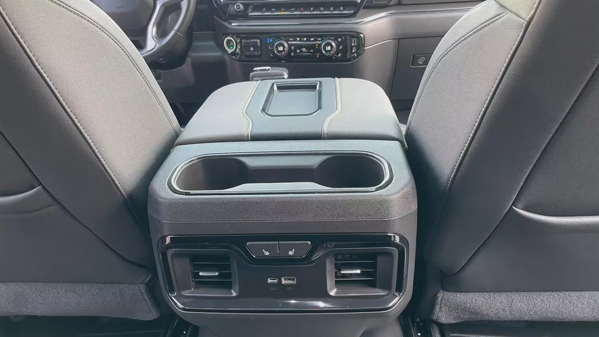 2022 Chevrolet Silverado 1500 ZR2 GCC Specs | Off-Road Ready Under Warranty Service History Company-16-16