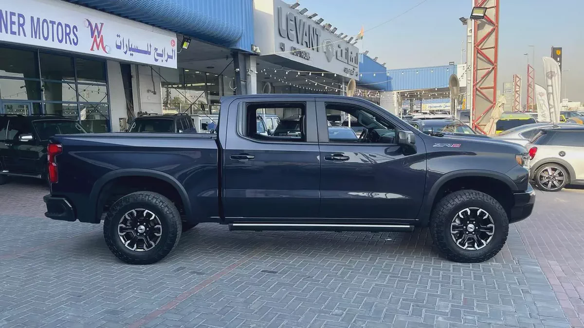 2022 Chevrolet Silverado 1500 ZR2 GCC Specs | Off-Road Ready Under Warranty Service History Company-5-5