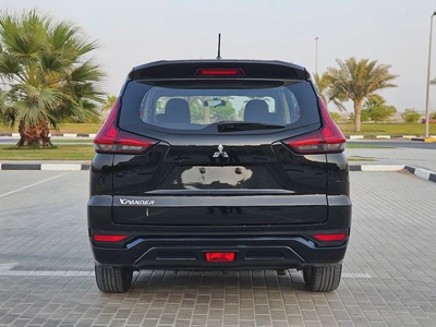 Xpander 2022 GCC Low KM Premium Condition With Navigation Avalible on Bank Finance-17