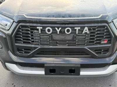 Toyota Hilux ADVENTURE Hilux GR sport 2.8L diesel 2026 full option-6