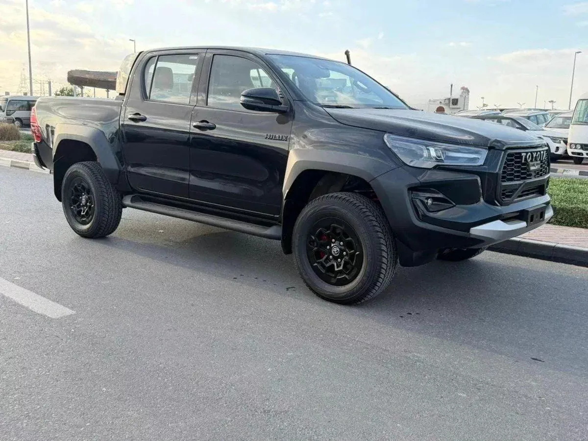 Toyota Hilux ADVENTURE Hilux GR sport 2.8L diesel 2026 full option-1-0