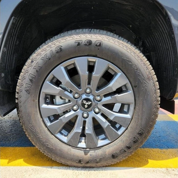 Mitsubishi L200