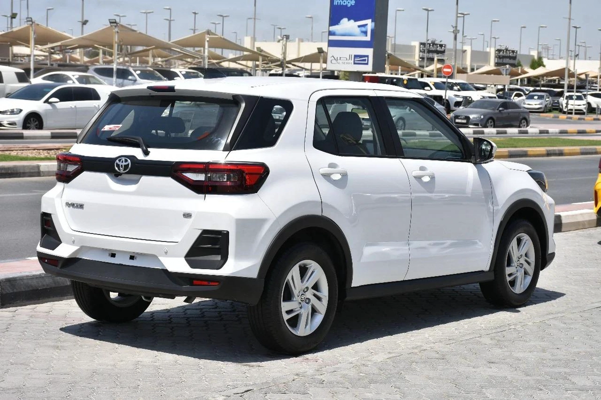 RAIZE G NEW GCC SPECS 2024 | WHITE-13-13