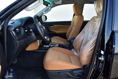 Toyota Fortuner GX2 FORTUNER SR5 2.7L V4 PTR 7SET-6