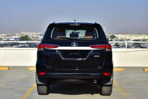 Toyota Fortuner GX2 FORTUNER SR5 2.7L V4 PTR 7SET