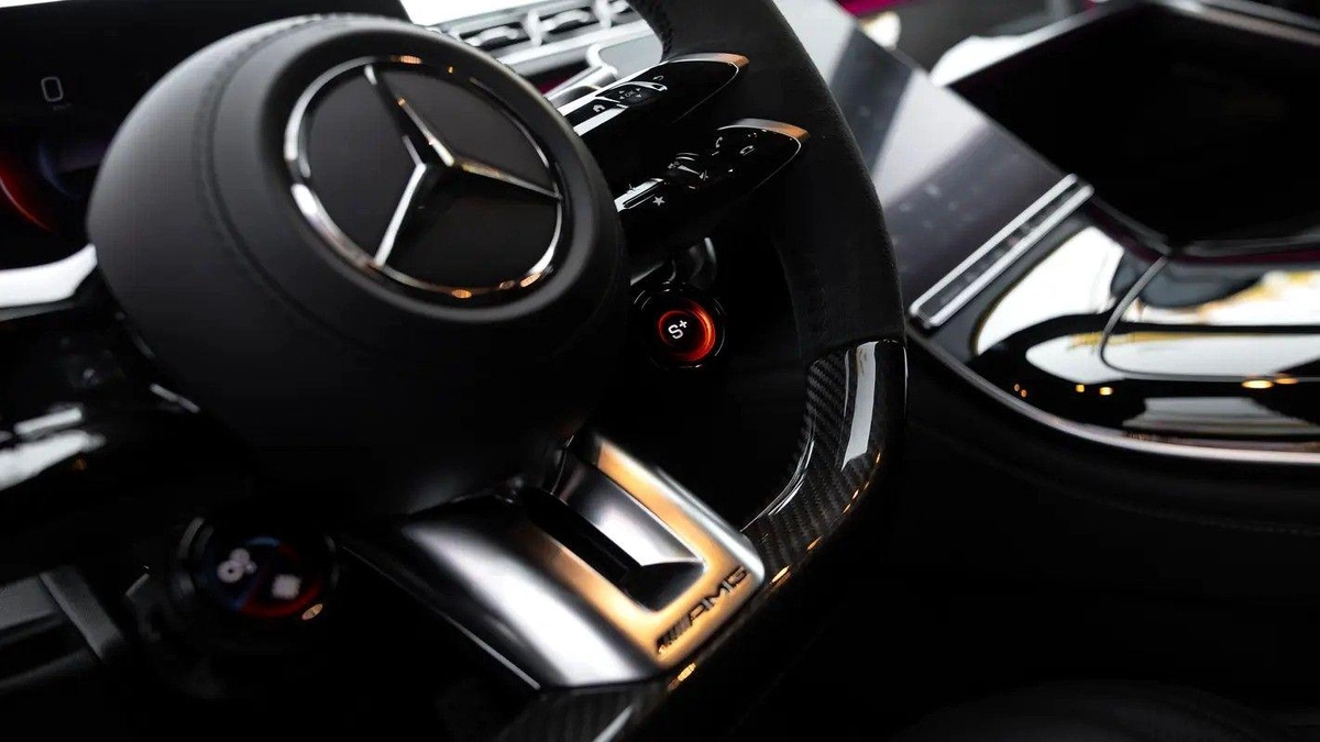 For sale Mercedes-Benz S-Class AMG 63 e AMG Long IV (W223), 4.0 l, 2025 in Dubai-14-14